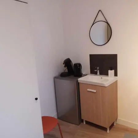 Dampierre 3 Apartment *